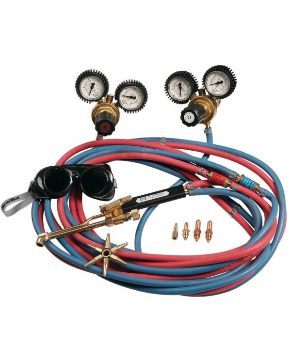 Welding/cutting equipment with sco g flashlight