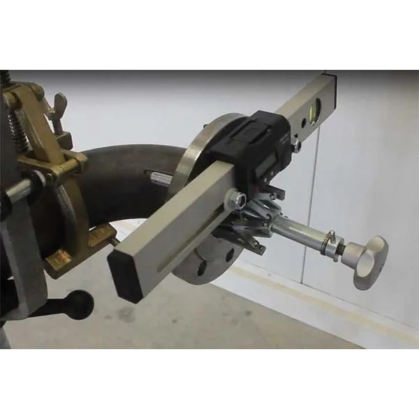 Digital flange level