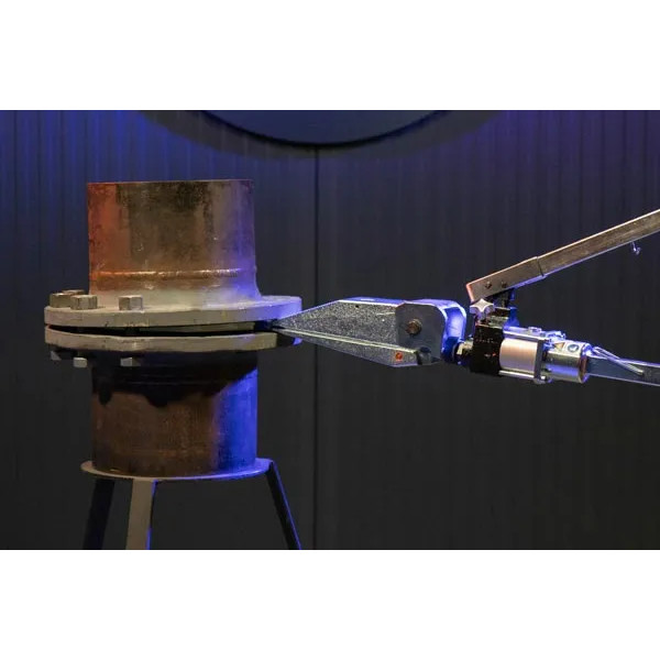Ecarteur de bride hydraulique avec cylindre de pression intégré