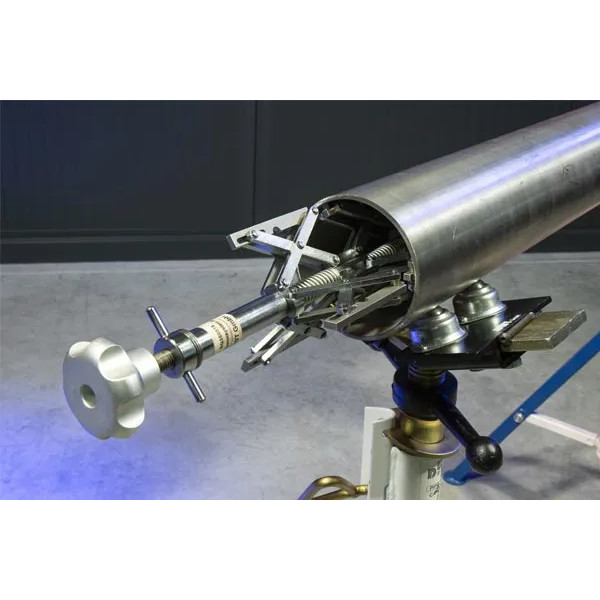 Internal Manual Pipe Clamp (IMC) for welding flanges to pipes
