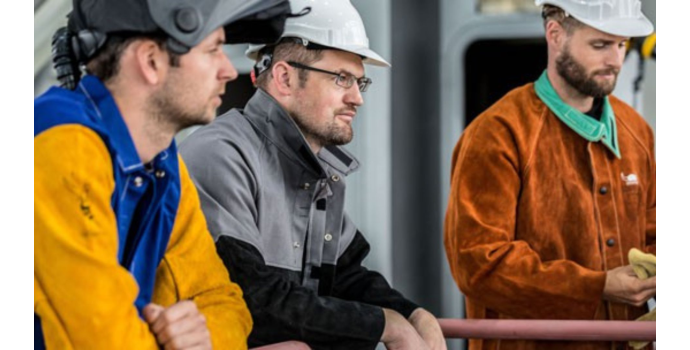 Welder Jackets: Standards, Materials & Features