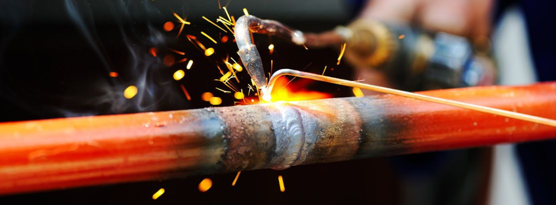 Guide d'achat : Quel chalumeau oxyacétylénique pour votre atelier ?